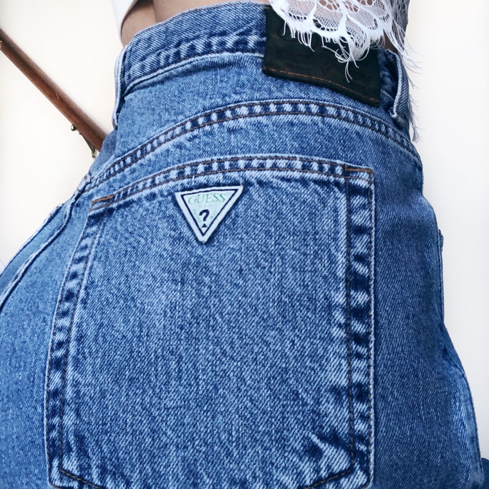 Vintage GUESS Green Patch Mom Jeans